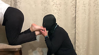 Ignoring Her Foot Slave - Foot Worship