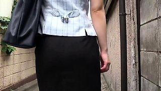Hot Asian Amateur Fucked In Public Store