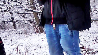 Masturbate in Outdoor in Winter