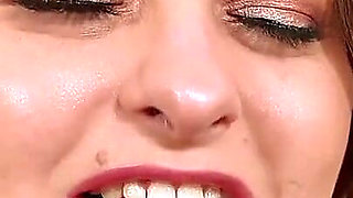 Gentle Giantess Girlfriend Kissing - Sydney Screams Passionately Kisses Tiny BF with Glossy Lips and Long Tongue