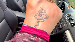 Rossa Vaxx the Busty Woman Orders an Uber and Fucks the Driver Outdoors as a Payment Method