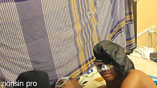 This Lesbians Only Want to Make That Dick Hard