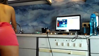 Sexydea Flashing Ass on Live Webcam