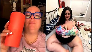 Big boob brunette masturbates on webcam