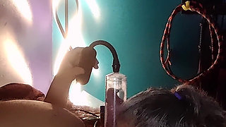 Sideview Pumoing a Monster