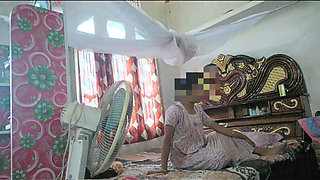 Desi purosi bhabi ne bulaya ghar pe chudne keliye,sex video american