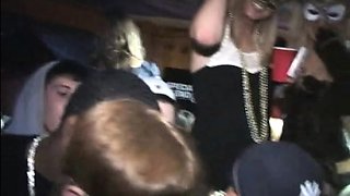 Mardi Party Fucking College