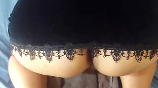 I Gave Her a Ball Massage with My Soft Feet While She Looked at My Ass to Jerk off