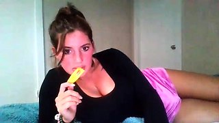 Webcam big booty brunette fucking machine toy hard