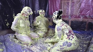 Foam Fun with Cheyenne Hannah  Skyler