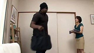 Mature Japanese MILF Wants BBC Neighbor