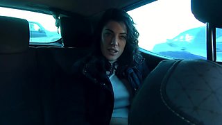 Alicia gets naughty without wasting a second! - Jacquie et Michel TV