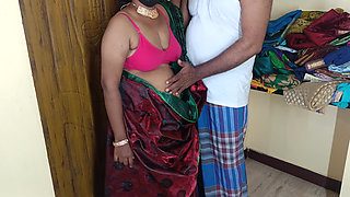 Housewife saree showing