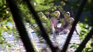 Voyeur captures amateur couple having sex on the beach
