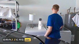 Spring GILFing! Seka Black, FoXXXy Darlin Brazzers