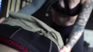 Cheating tattooed gf fuck with her bf's friend in bed