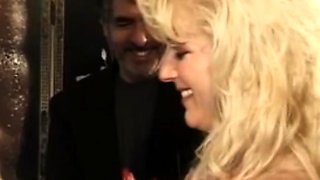 Horny Swinger Wifey Likes To Screw