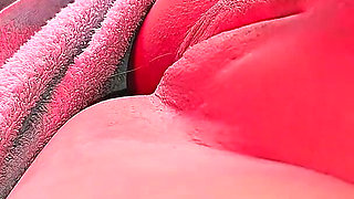 The Plump Big Pussycat Loves Being Spanked