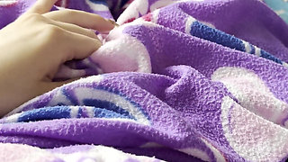 Beautiful Gitl Masturbating