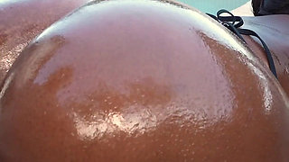 Jamaican Baddie Coco De Thick Ky Loves to Give up That Pum Pum to Young Guys