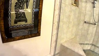 Pussy rubbing babe goes solo in shower play in hd