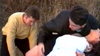 A Couple Offers a Fuck in the Back of a Cab!