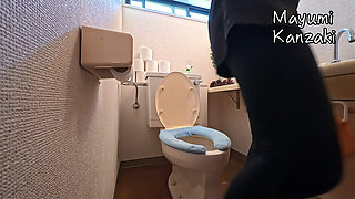 Daily Life of a Japanese Wife Toilet 2