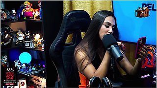 The Carioca Loved The Podcast Presenters Cock, Wanted To Put The Plug In The Ass - Papum No Barraco
