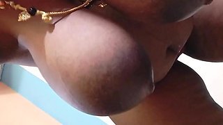 Milky Big Boobs Indian Desi Aunty