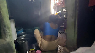 Hot women in bathroom show his body