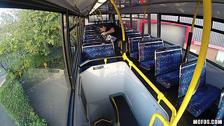 Mofos - Petite Lola Gatsby Meets Ryan & Gets Fucked Hard by the Bus Inspector on the End of His Shift