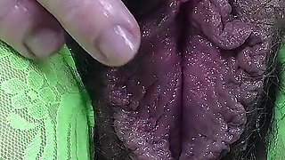 MILF Extreme Close up Fat Pussy G Spot Vibrator Play & Orgasm