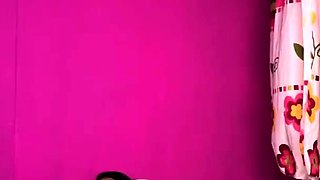 pide dormirse conmigo y termina llenándome de semen