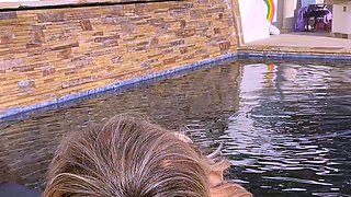 Blonde is flashing her big boobs in the outdoors
