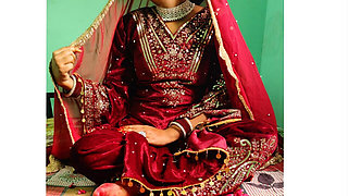 Desi Indian Suhagraat Sex Video, Beautiful Indian Bride First Night Sex