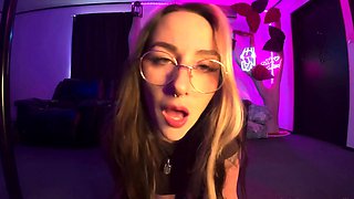 amateur vip ass flashing boobs on live webcam