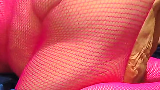 Pretty in Pink Fucking Machine Making Her 07ssy Stink