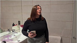 Sharing A Bed With Seductive Mature Milf Stepmom