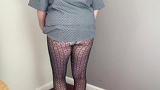 Mrs Mature Feet & Her Big Granny Pants