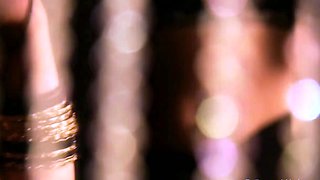 Deva Dassi Shows Her Sexy Belly