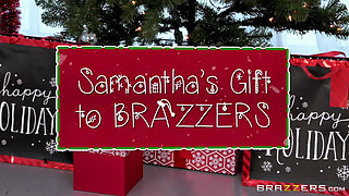 Blonde Samantha Rone Begs Saint Nick for Big Dick Sex & Gets Deep Doggystyle