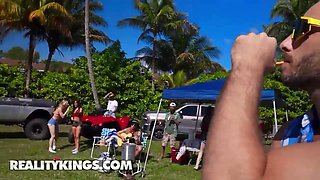 Reality kings - cheerleader kait’s kinky outdoor bash warms up with jug flashes, Pussy Eating and cheered-on sex