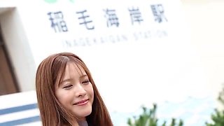 清楚系スレンダー美人妻が手マンやクンニで感じて艶めくフェラ