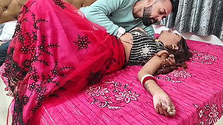 Ghar me akeli bhabhi ko chod diya kamine devar ne