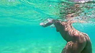Emma Voyeurs Nude Underwater Beach Pounding