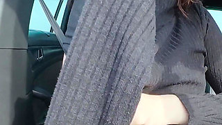 Scarlet Spark Squirting Pissing Farting in My Car