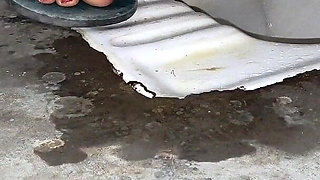 Beautiful Bhabhi Pissing Full Pussy Close-up Video