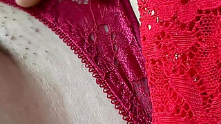 A Married Saudi Woman Gets Fucked in Her Husband's Absence on the Occasion of Valentine's Day