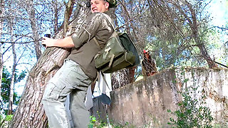 susi outdoor casting with double penetration