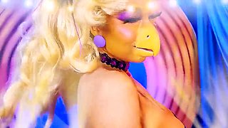 Little Pucks Busty Goldie Cosplay Handjob Tease